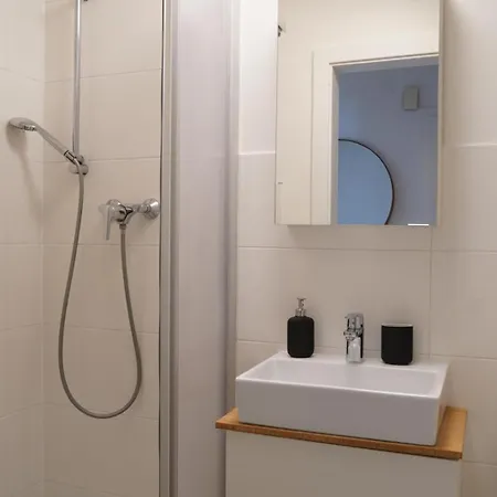 Oasis With Large Balcony & Parking Apartment Graz