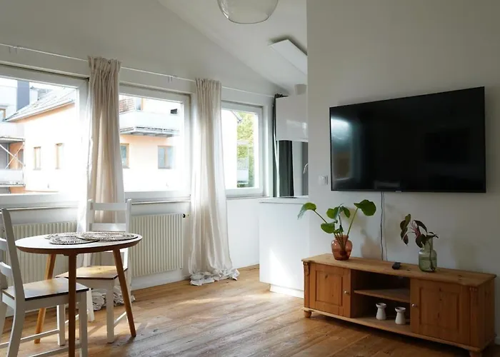 Oasis With Large Balcony & Parking Appartamento Graz